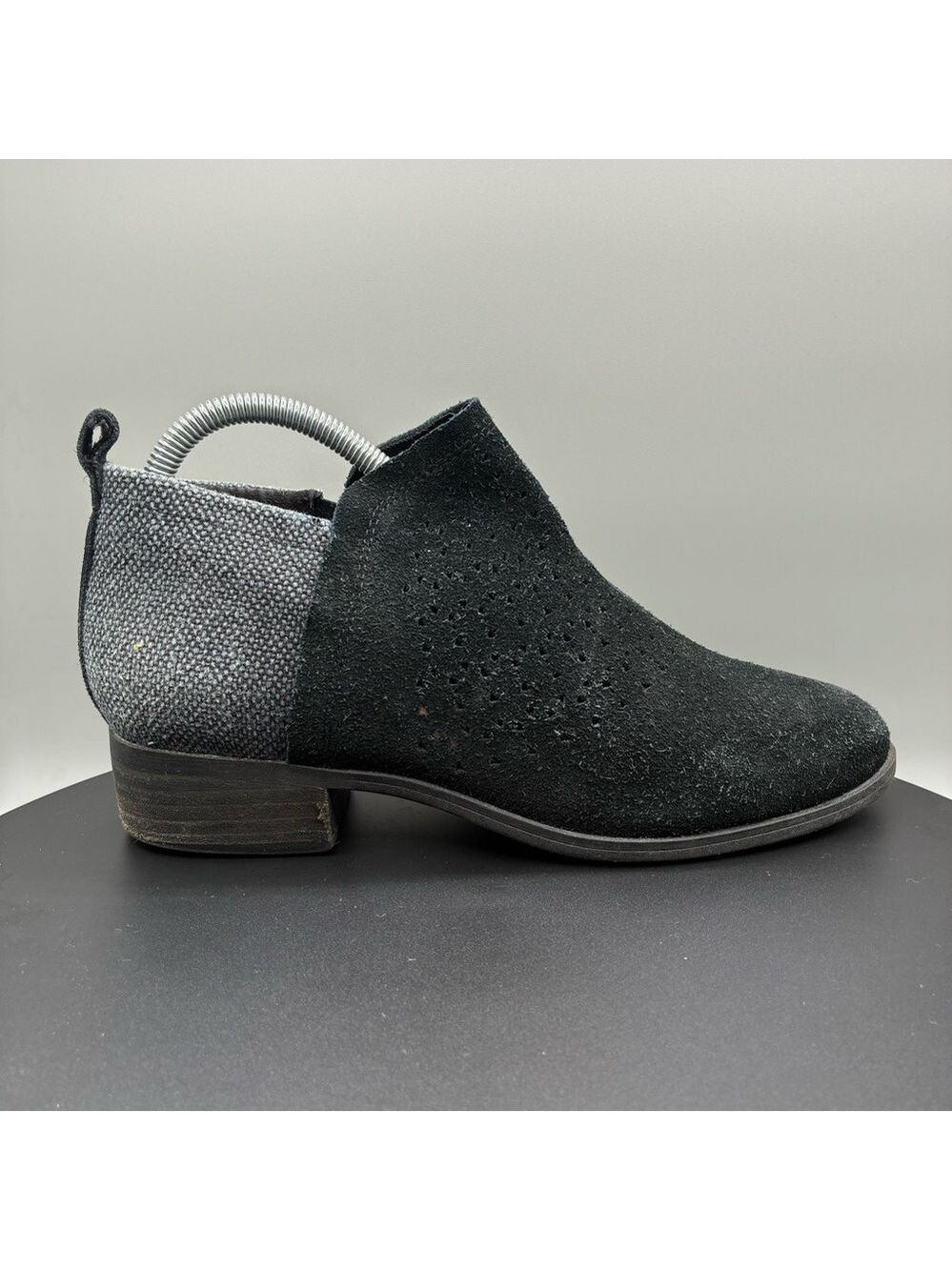 Toms Deia Suede Ankle Booties Women’s 7.5 Black Gray Side Zip Boots